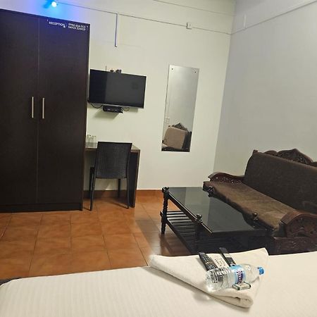 Hotel Apsara Residency Perintalmanna Zewnętrze zdjęcie