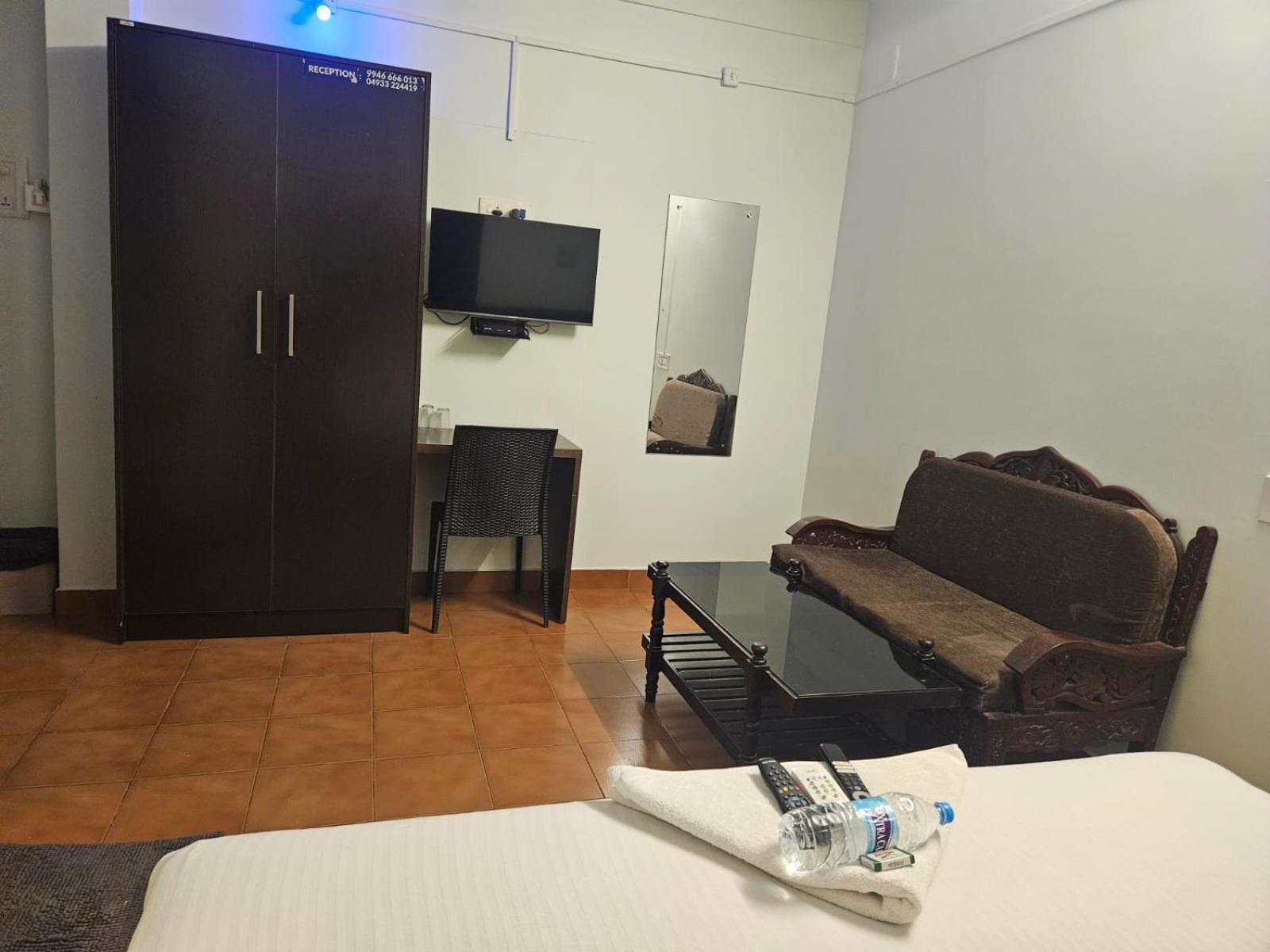 Hotel Apsara Residency Perintalmanna Zewnętrze zdjęcie