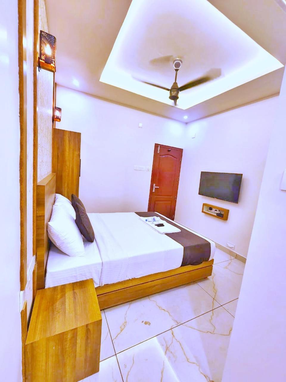 Hotel Apsara Residency Perintalmanna Zewnętrze zdjęcie